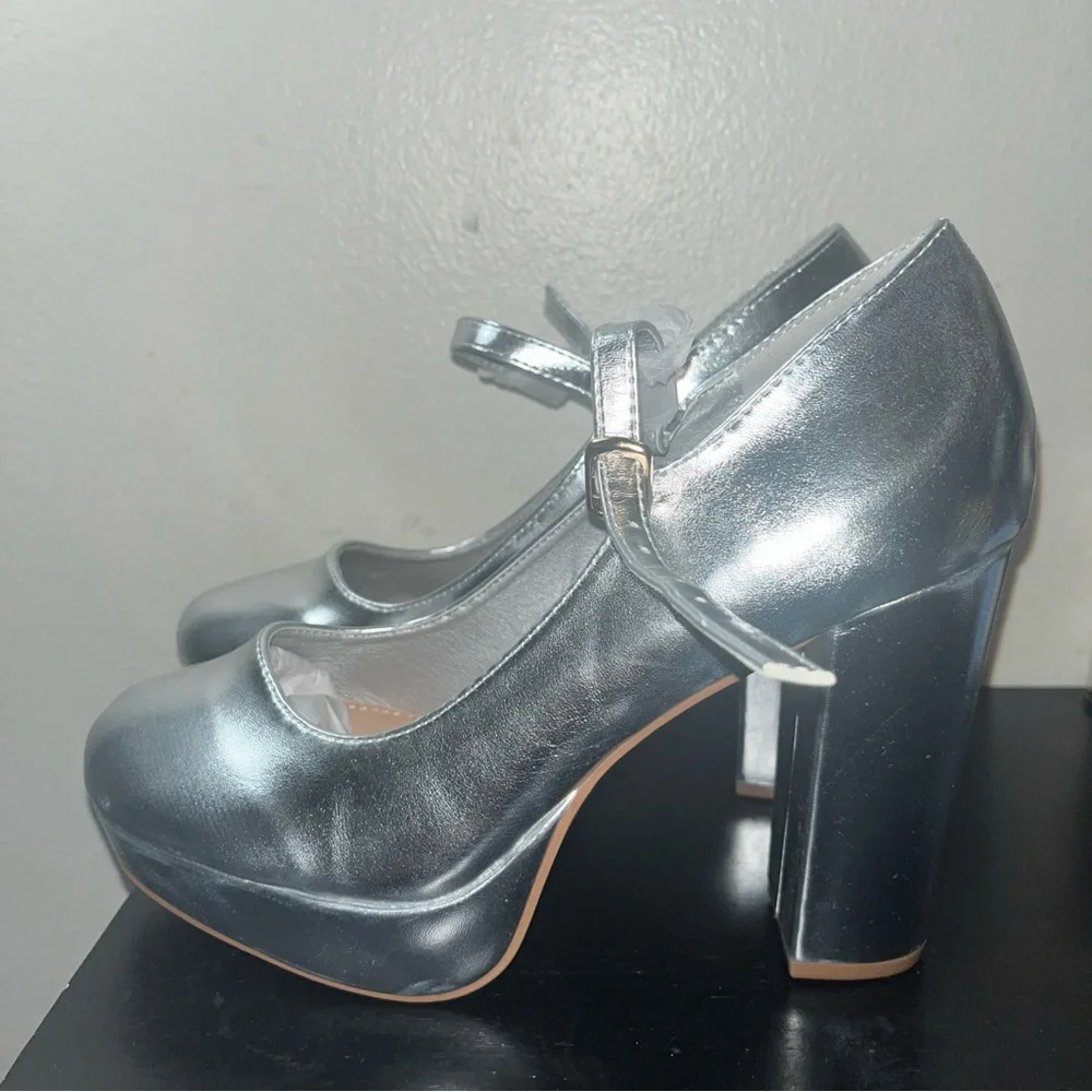 Perphy Platform Mary Janes Block Heels Pumps for Women Metallic Silver Sz 8 - Picture 1 of 12